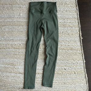 Ribbed 00/0 Good American tights